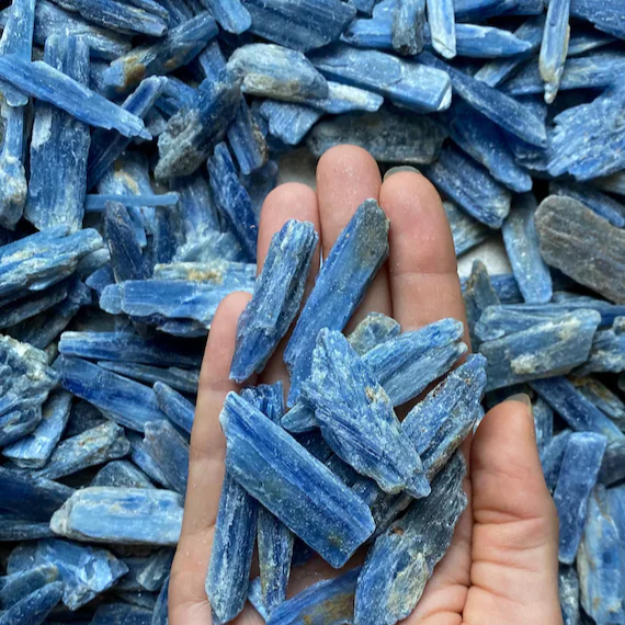 Kyanite(Blue)-Rough Blades-50gms (18-25pc) Kyanite(Blue)-Rough Blades-50gms (18-25pc)